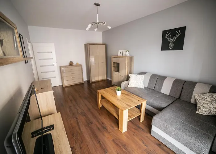 Nullo 3-Bedroom Apartment
