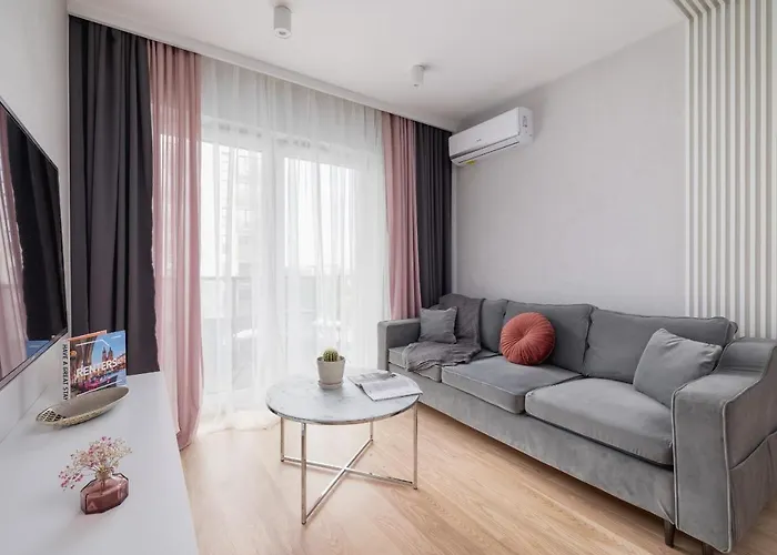 Vetulaniego Apartment With Air Conditioning & Parking By Renters Prestige