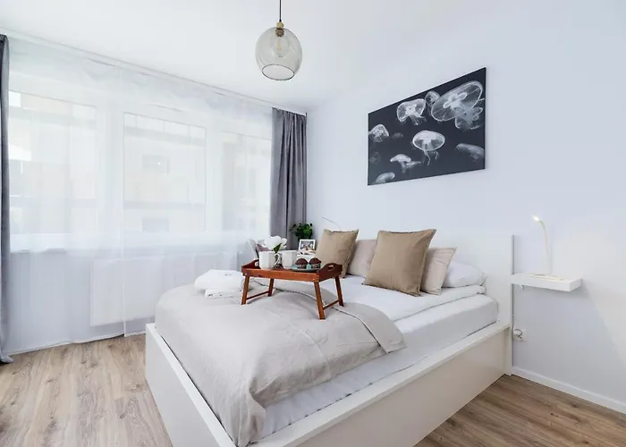 Cracow Apartment Bronowicka With Parking By Noclegi Renters