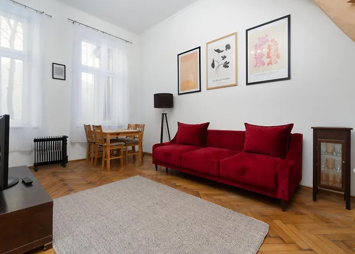 Park Strzelecki Two-Level Apartment