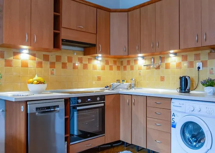 Comfort&Central 2-Bedroom Apt.