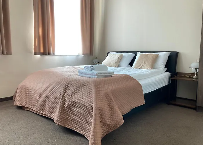 Domingo Apartments