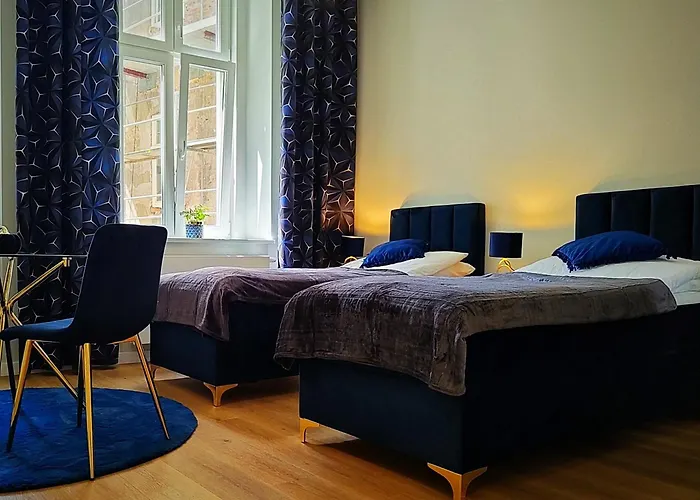 Hugo Star Apartments