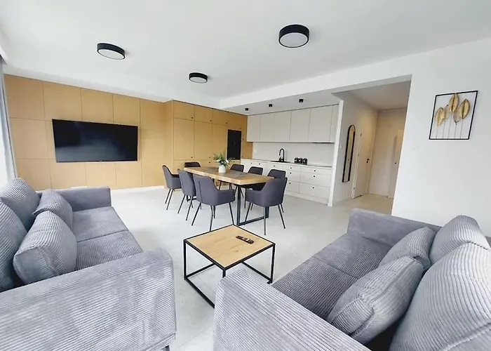 Przestronny Apartament, Ogrodek, Miejsca Postojowe W Garazu