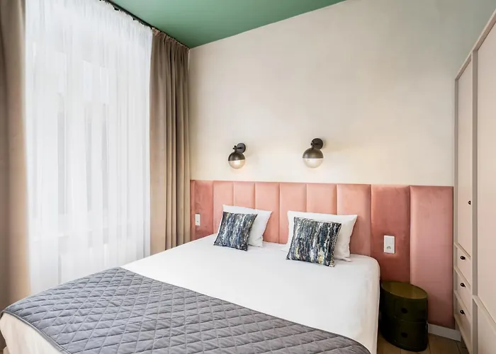 1898 Parkside Boutique Residence