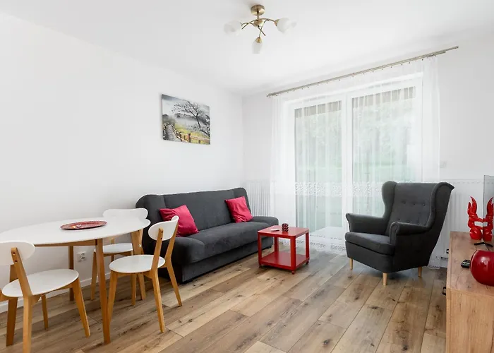 Czerwone Maki Apartment With Garden