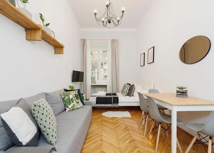 Main Square Apartment - Szpitalna 6 Street