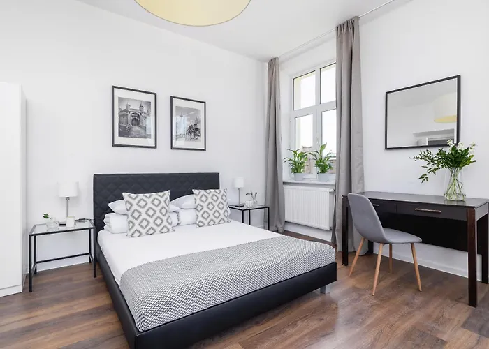 1-Bedroom Apartment - Dluga 65
