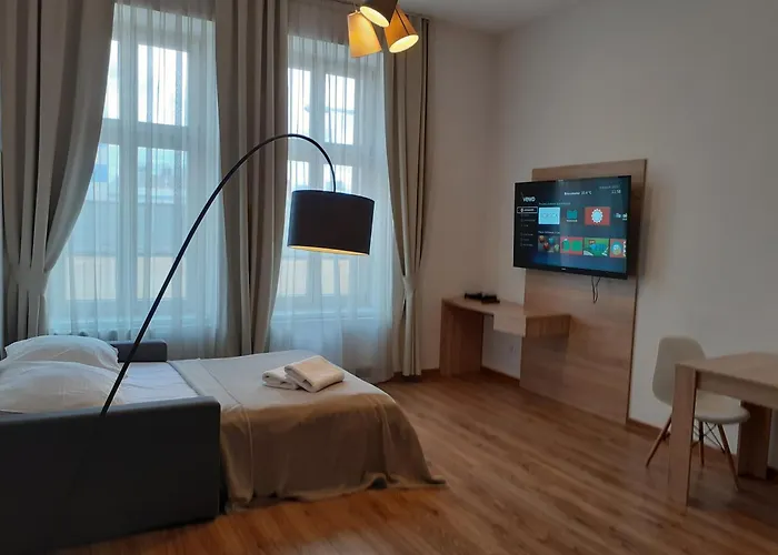 Old Town Apartments - B20