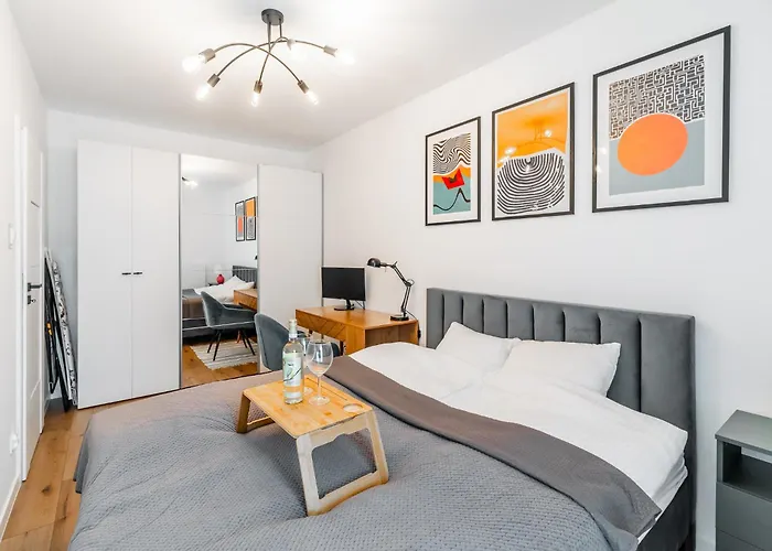 Krakow Bagry Apt - Parking, Balcony, Workspace - By Rentujemy