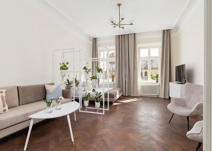 3 Bedroom Apartment - Rejtana 10