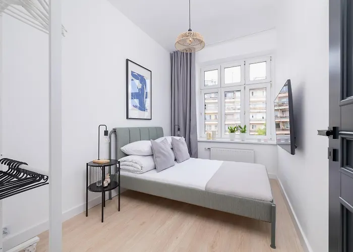 2-Bedroom Apartment - Starowislna 69 Street