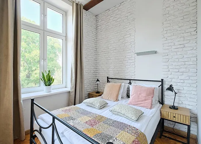 Urban Nest Apartments Dietla 69-8A