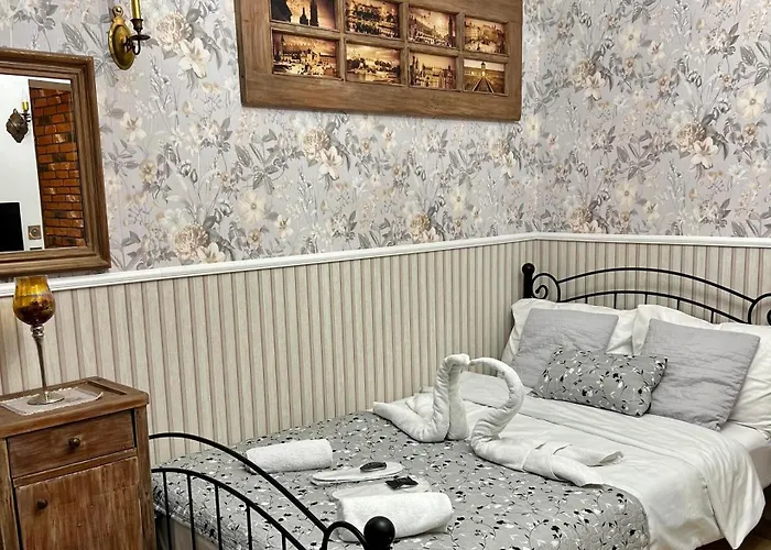 Antique Apartment In Krakow