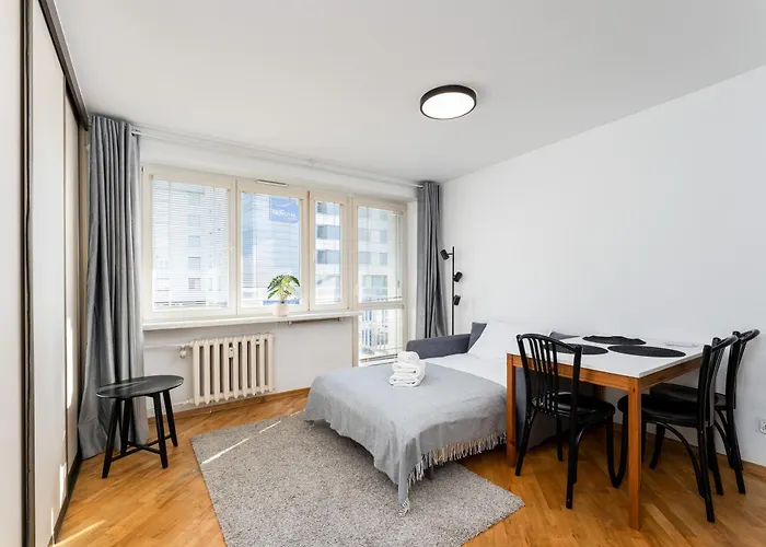 Riverside Charm Apartment
