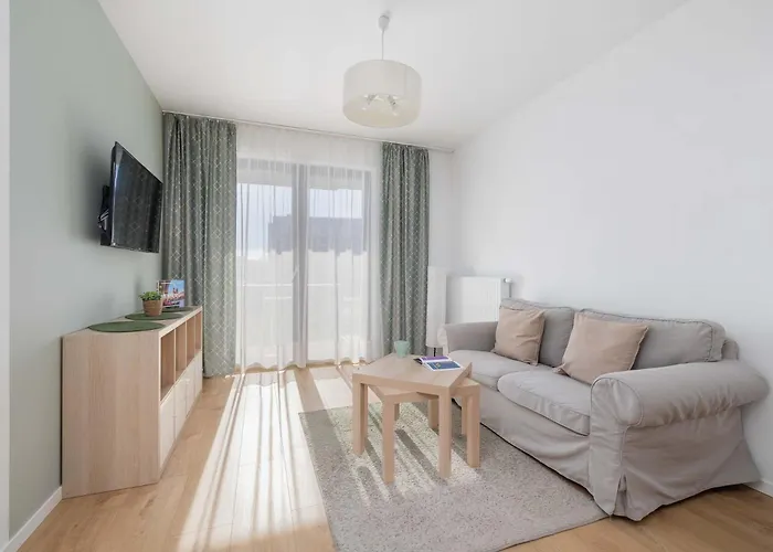 Modern Apartment With Parking Near Tauron Arena Krakow By Noclegi Renters