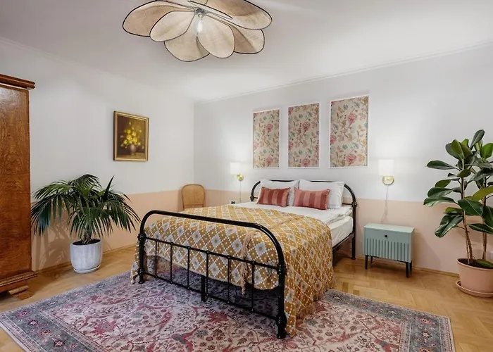 Mikolajska Apartment 2