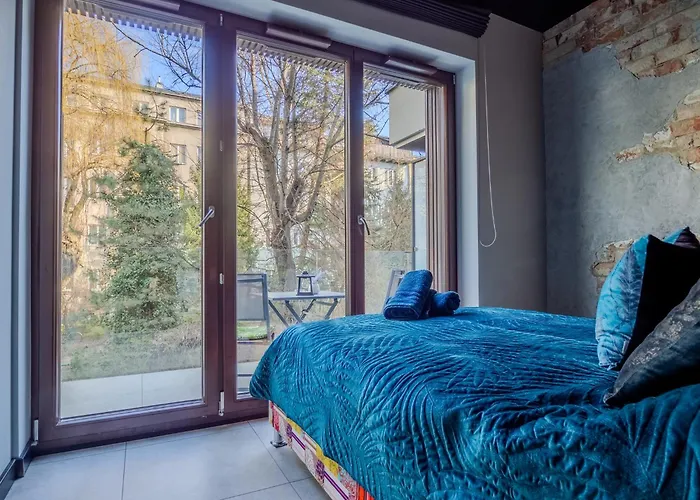 A Charming Loft In The Heart Of Krakow With Free Parking