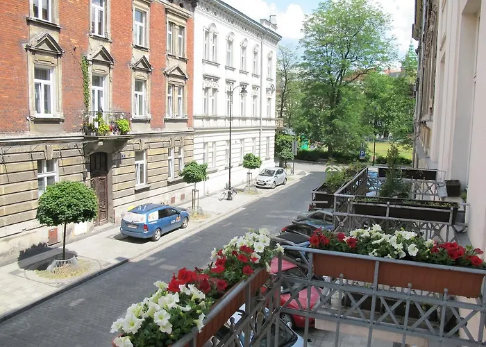 Style4Rent Sunny Old Town Apartments