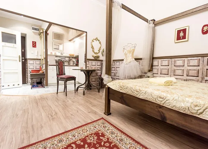 Scarlett Apartment