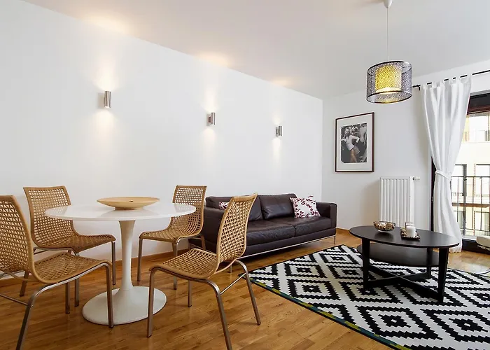 Angel City Center Luxury Apartments By Amstra