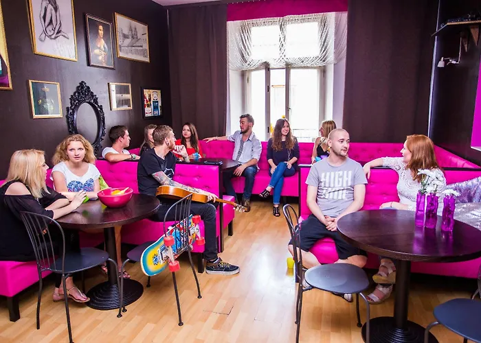 Pink Panther\'S Hostel