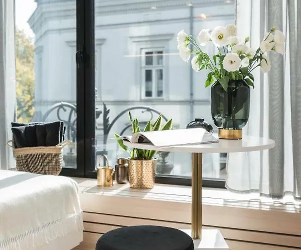 White Room Pilsudskiego 1