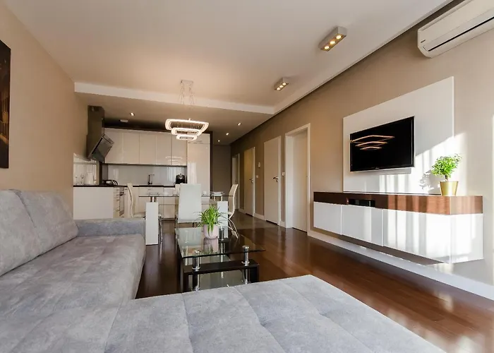 Old Town Luxury Apartment