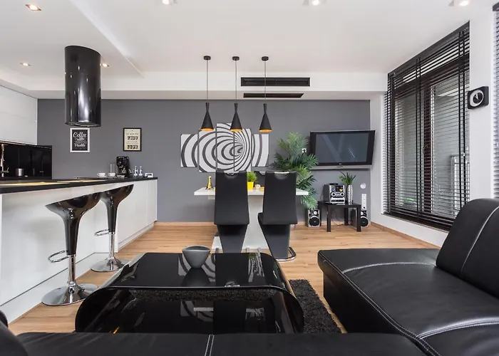 Inpoint Spacious Apartments Near Main Square & Kazimierz District