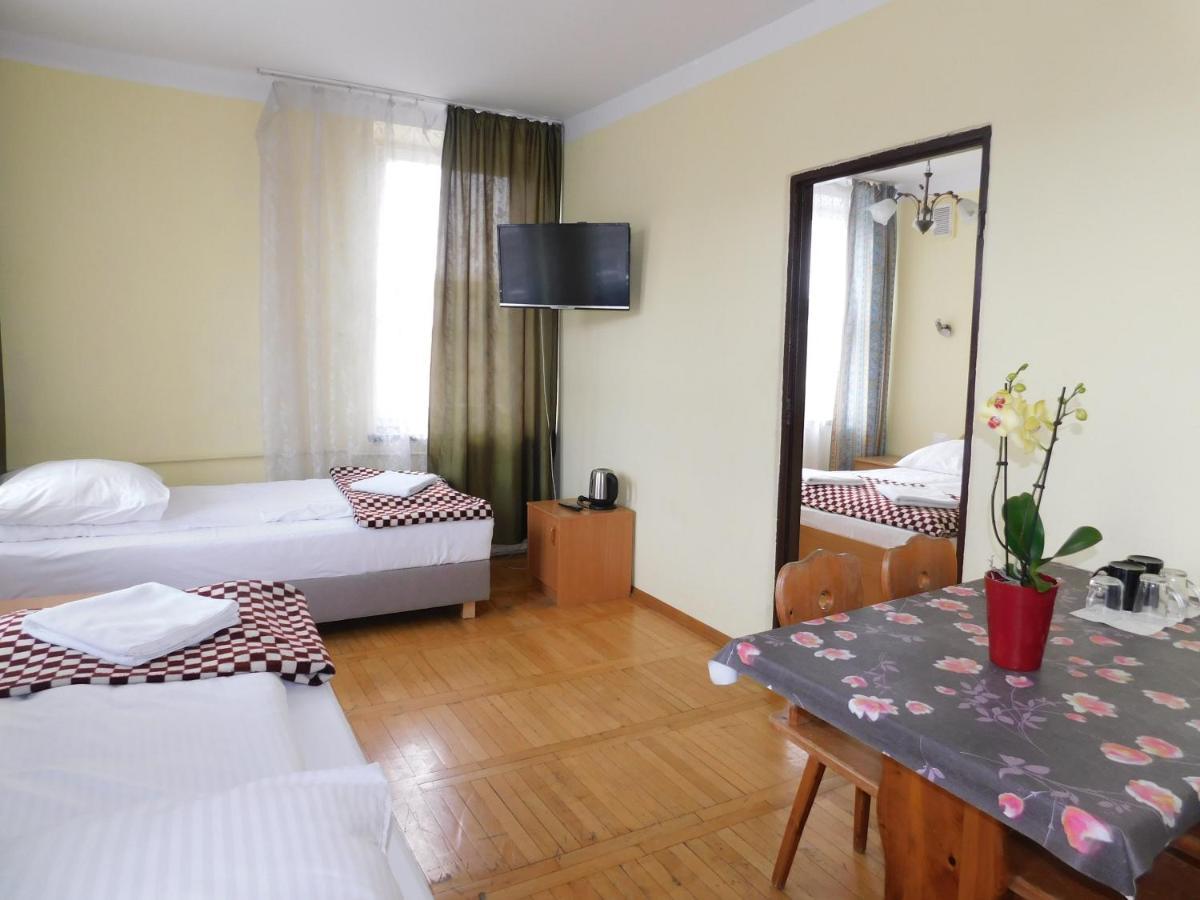 Pokoje Goscinne Korona 2*