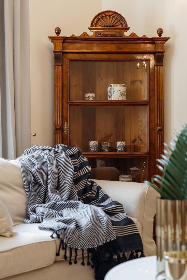Hamptons By Loft Affair *
