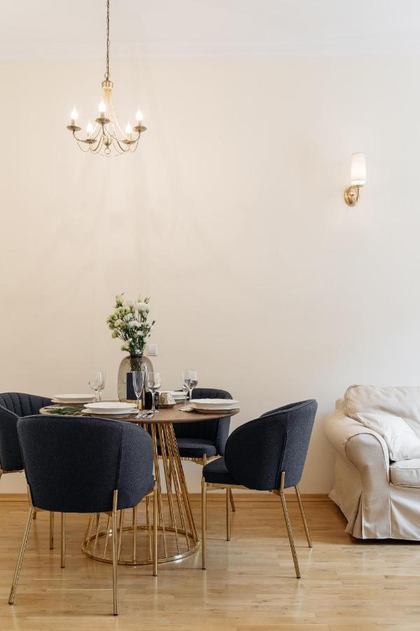 Hamptons By Loft Affair *