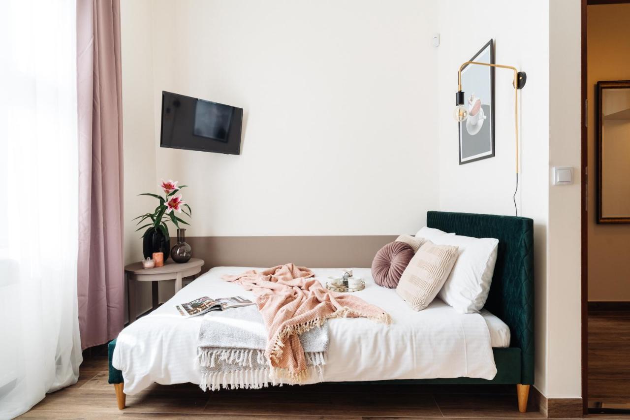 Sapphire By Loft Affair Hostel *
