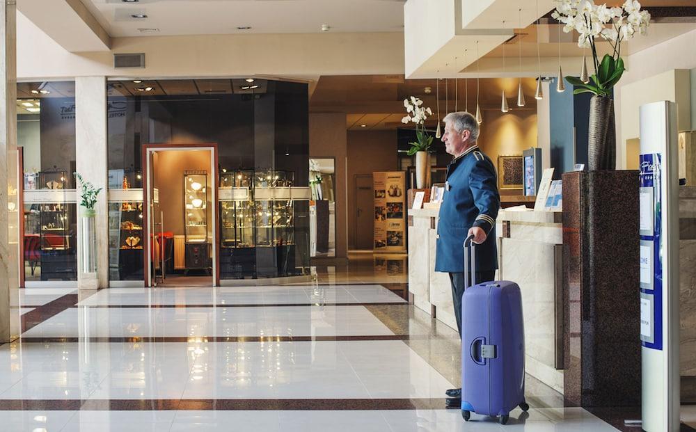 Booking Crown Piast & Spa Kraków