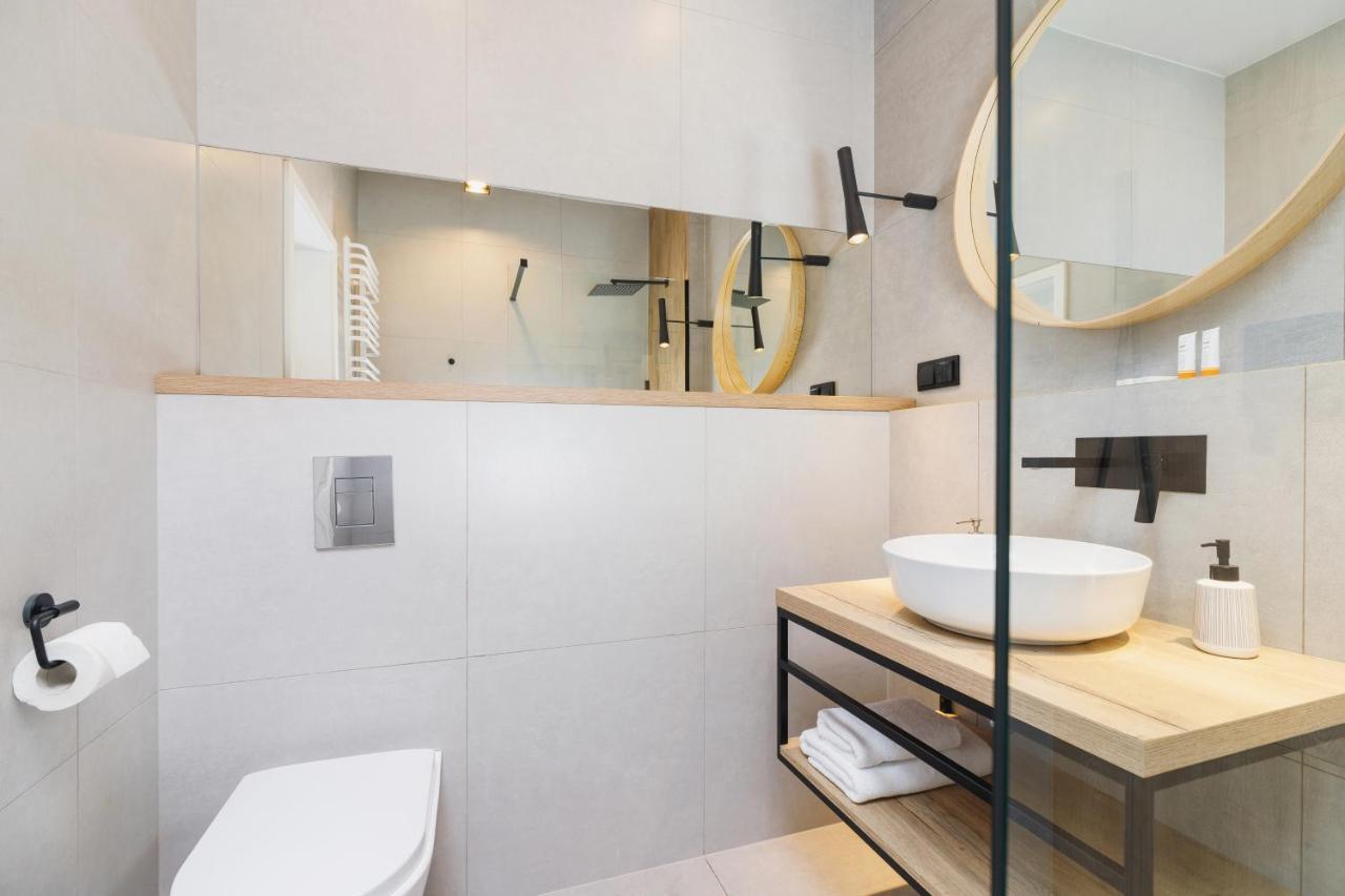 3d Go By Renters