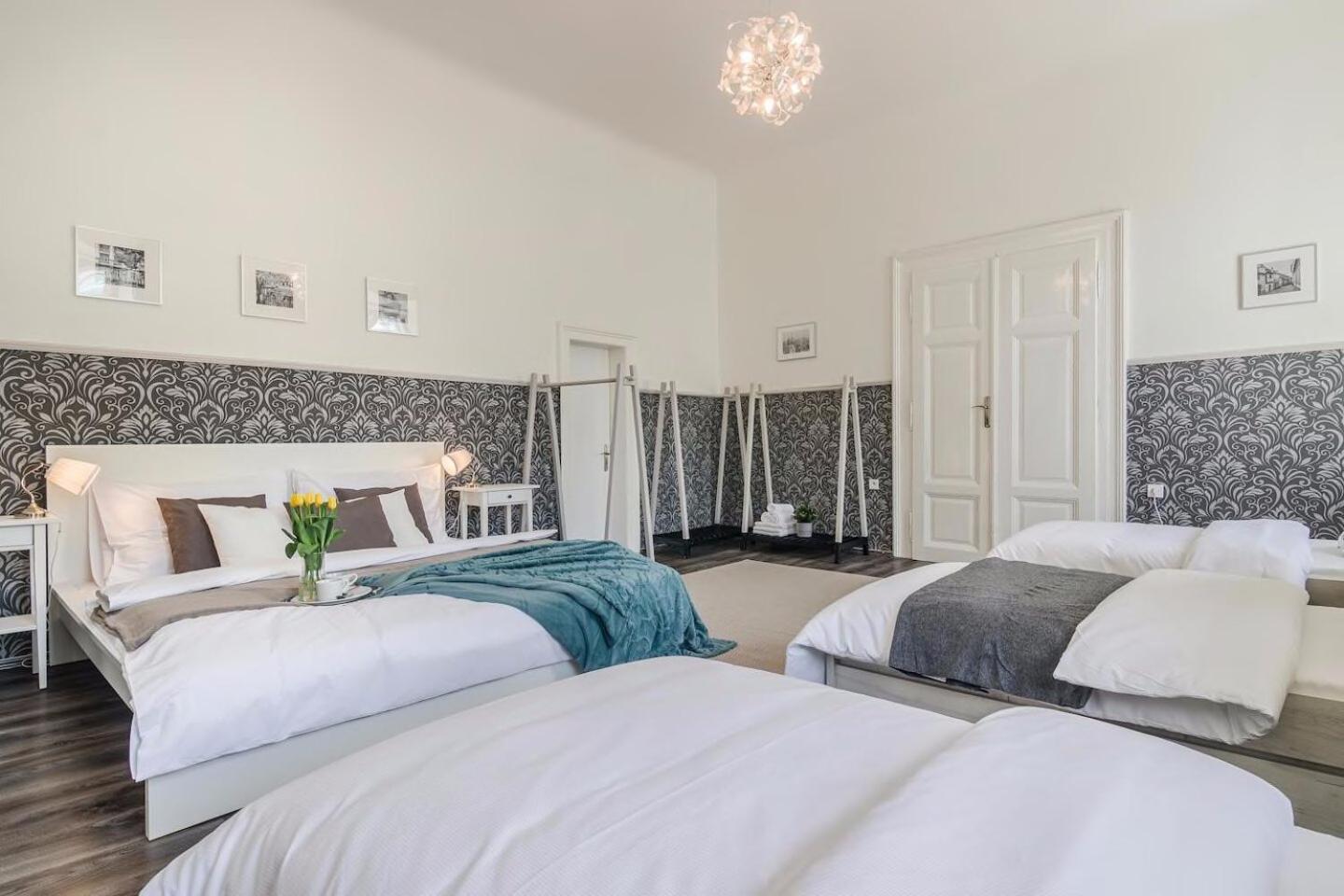 Little Britain Aparthotel Sauna&Daily Spa Hen&Stag Do 2*