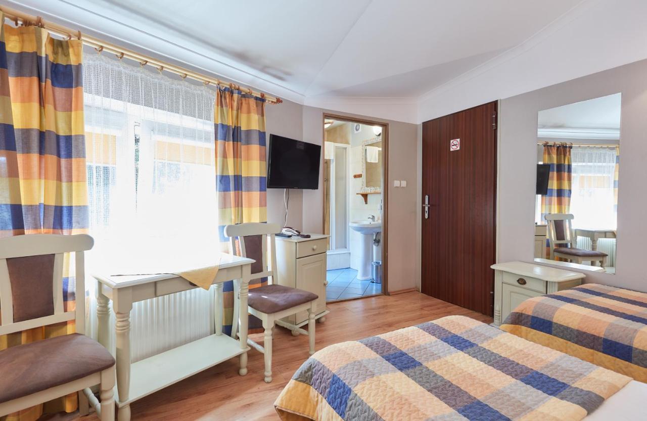 Batory Annex Hotel