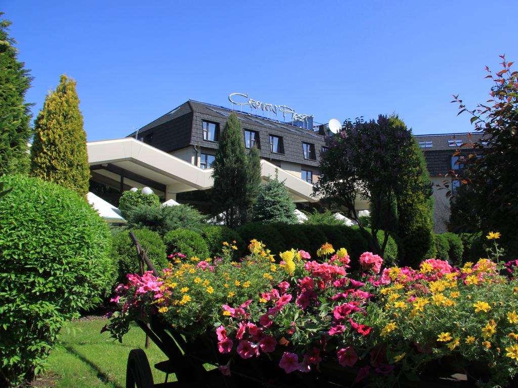 Hotel Booking Crown Piast & Spa 5*