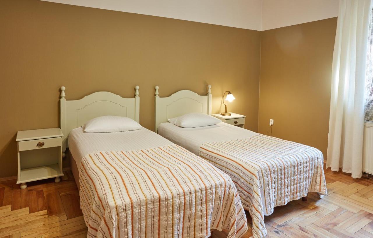 Batory Annex Hotel