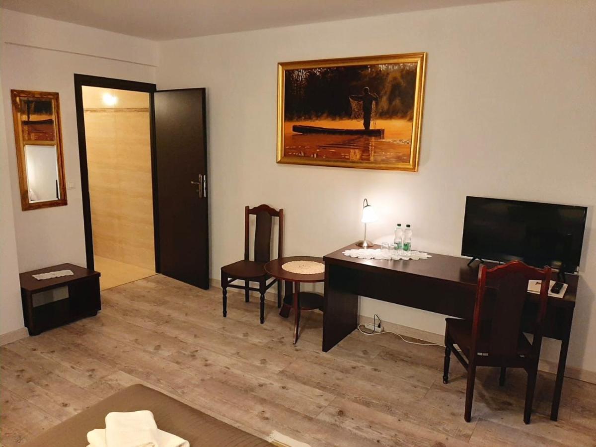Dworek Zloty Rog I Restauracja Hotel Krakau