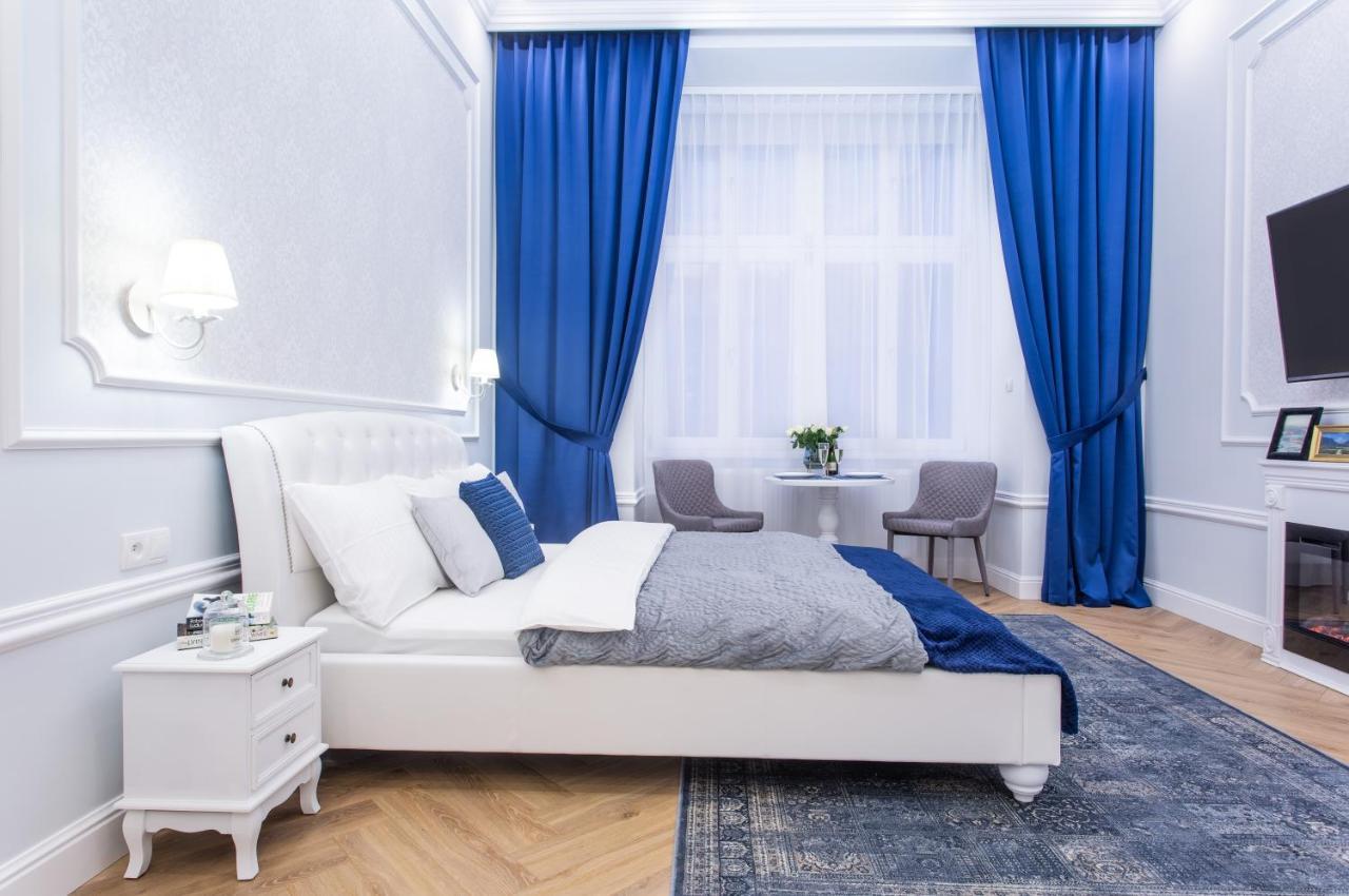 Main Square Aparthotel 3*