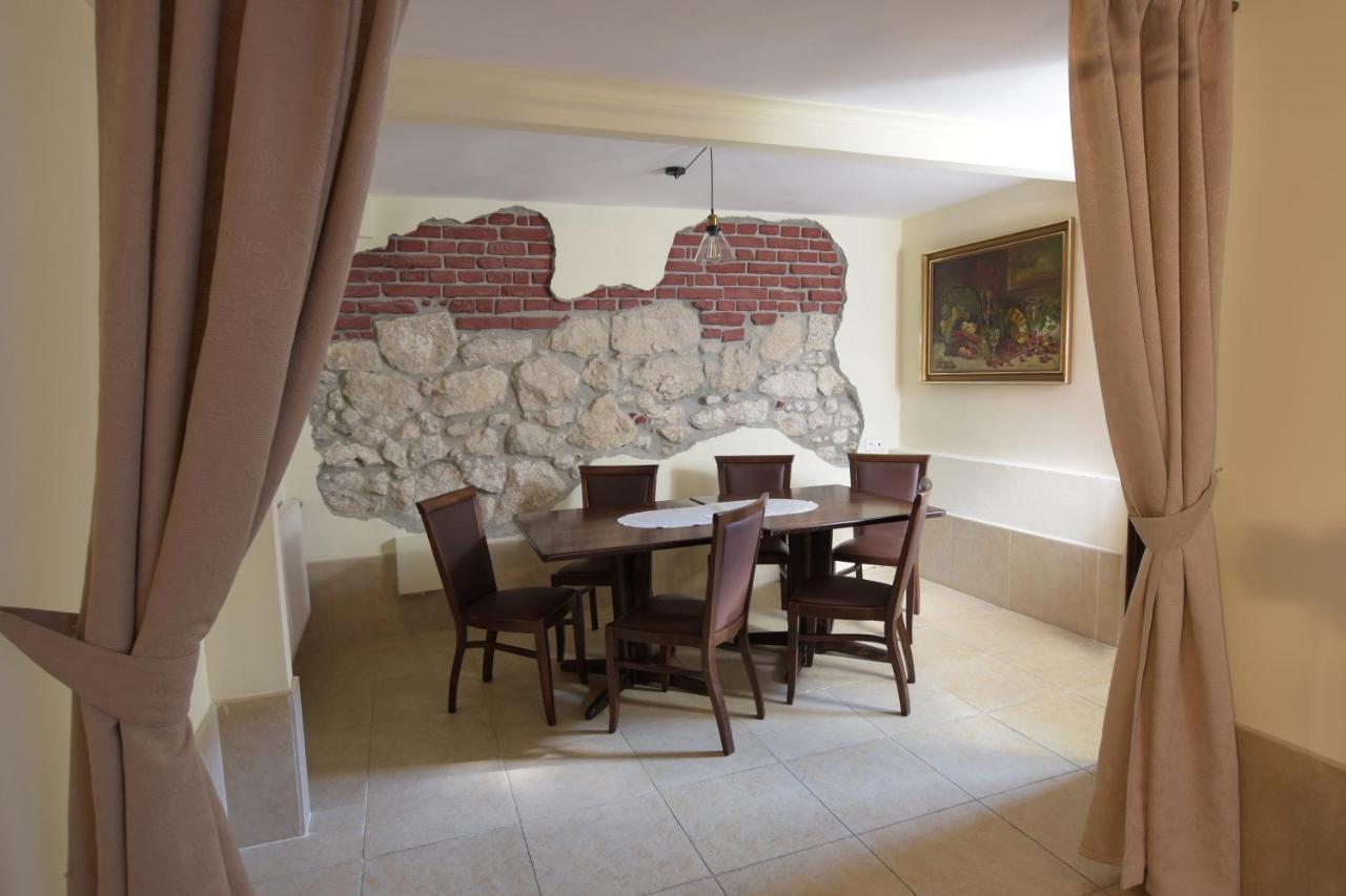 Dworek Zloty Rog I Restauracja 3*
