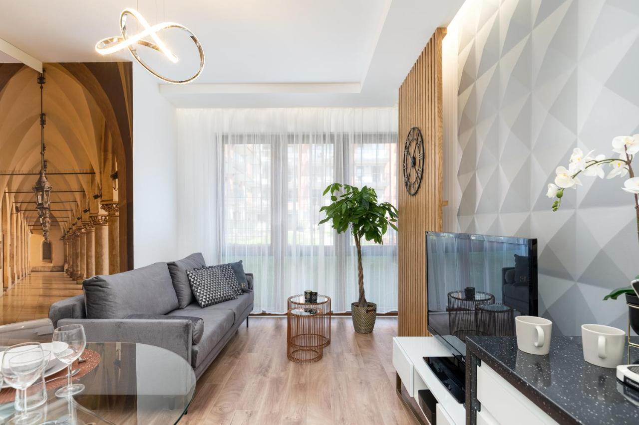 New Apartment, Private Patio *