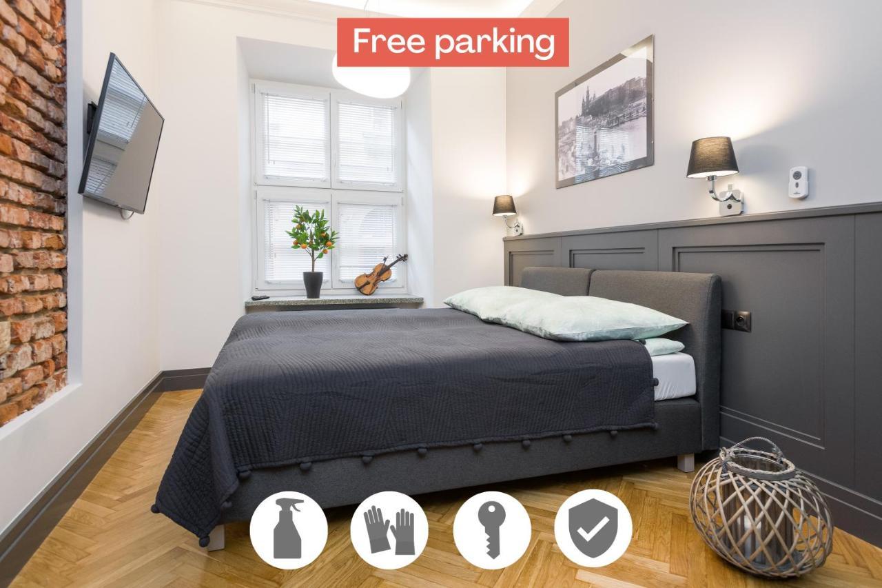 Luxury At The Main Square Apartment Krakow