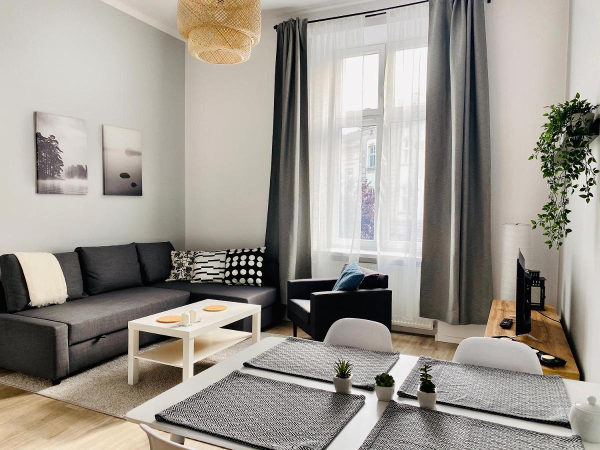 Cozy In The Heart Of Jewish District