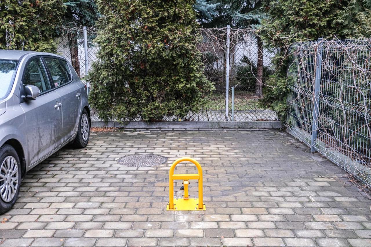 Apartment Bronowicka Premium - 52m2 With Private Parking Krakow