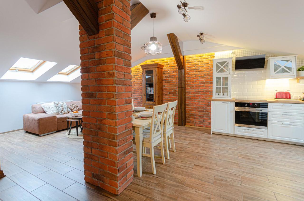 Apartment Bronowicka Premium - 52m2 With Private Parking Krakow