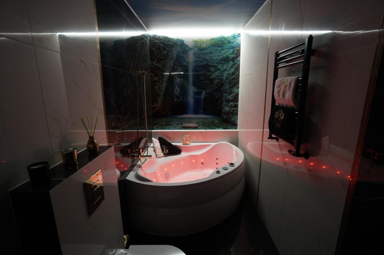 Apartment Lema Versace