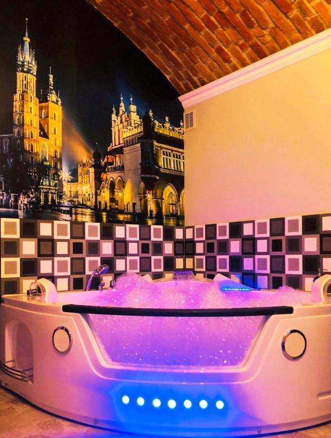 Underground Jacuzzi Bed & Breakfast *