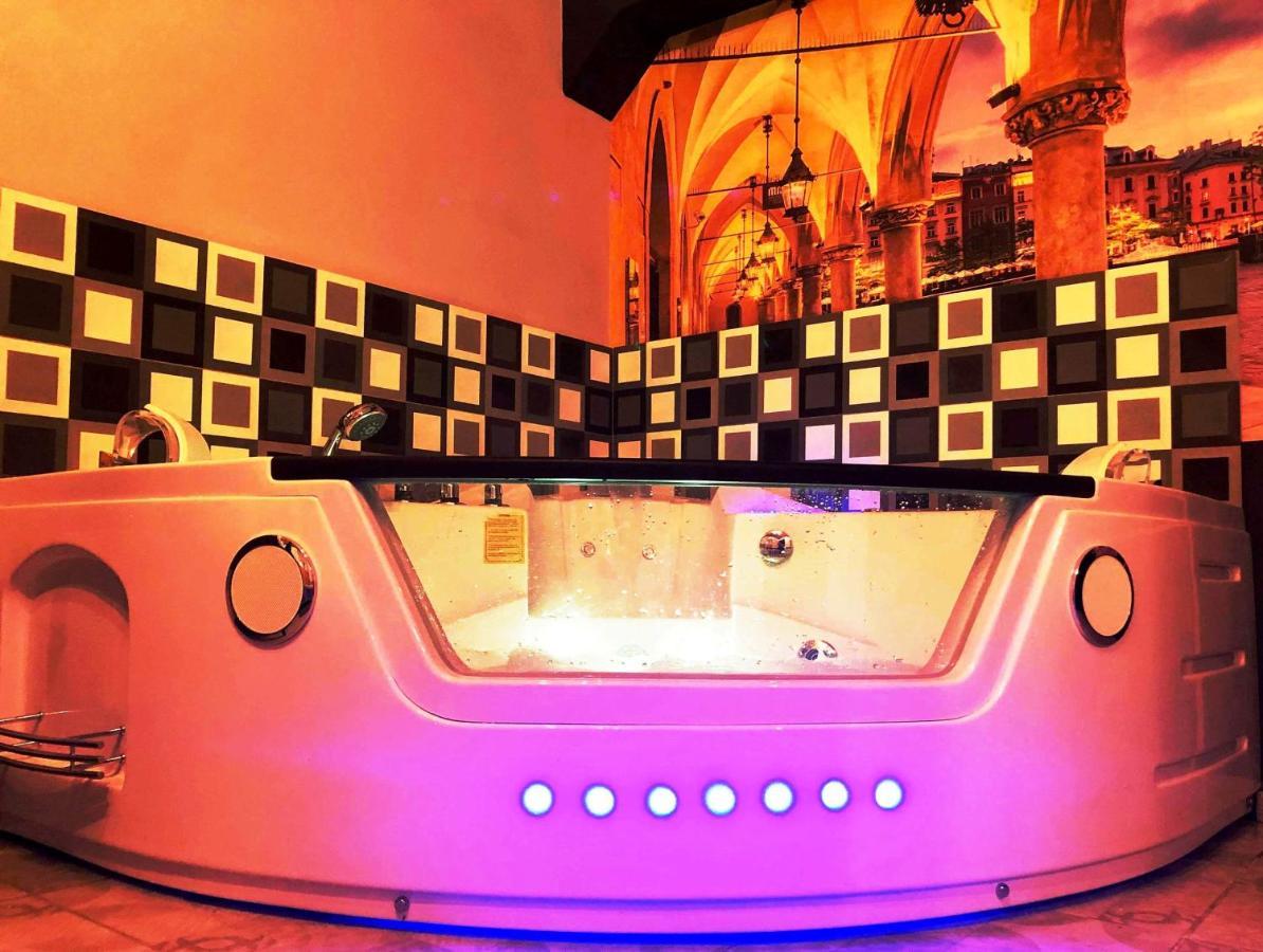 Bed & Breakfast Underground Jacuzzi *